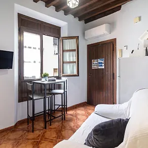 the-heart-of-malaga-apartments.1costadelsol.com/