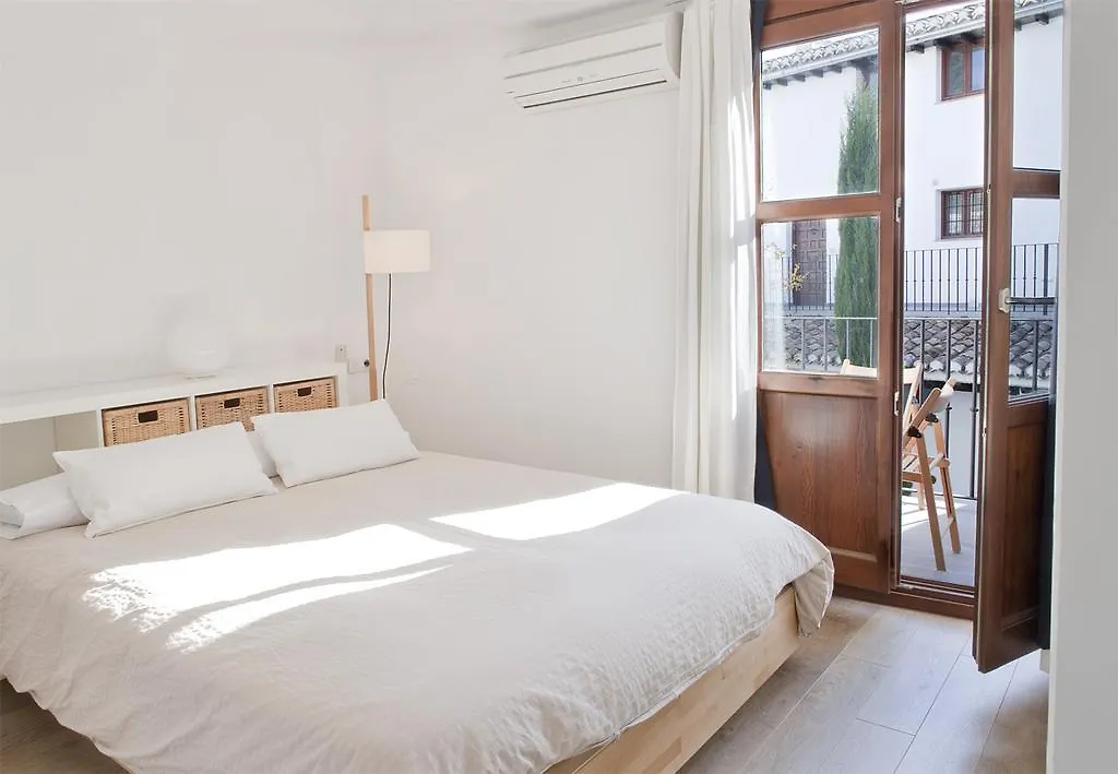 Smart Suites Albaicin Granada 0*,  Spain